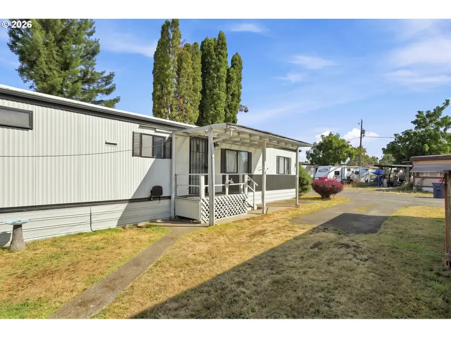 3998 Franklin Blvd #12, Eugene, OR 97403 - #2