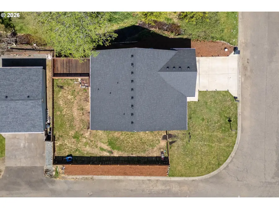 1185 NE Francis St, Rockaway Beach, OR 97136 - #2