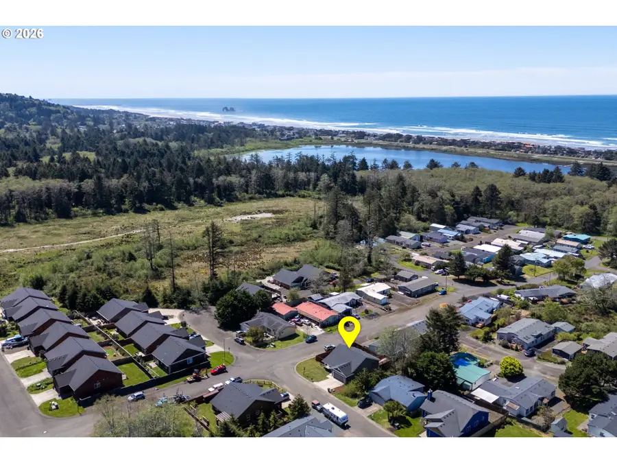 1185 NE Francis St, Rockaway Beach, OR 97136 - #3