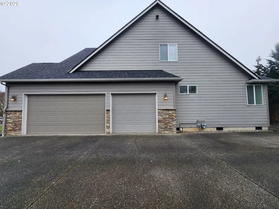 12407 NW 48th Ct, Vancouver, WA 98685 - #2