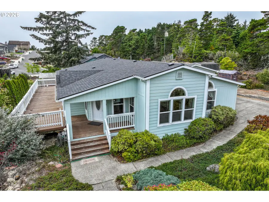 88192 Leeward Dr, Florence, OR 97439 - #2