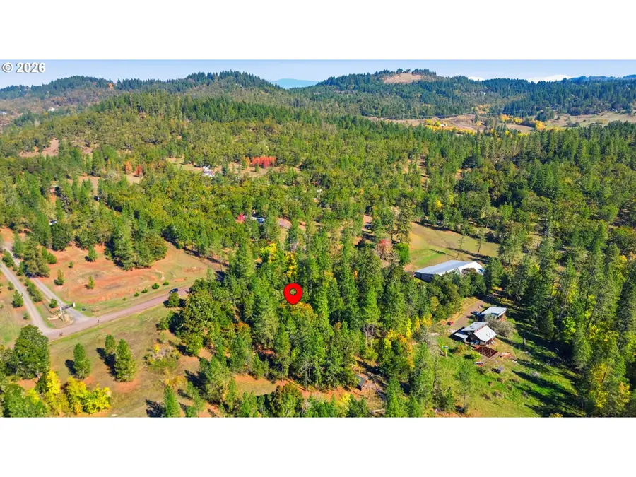 Siesta Ln, Eugene, OR 97402 - #3