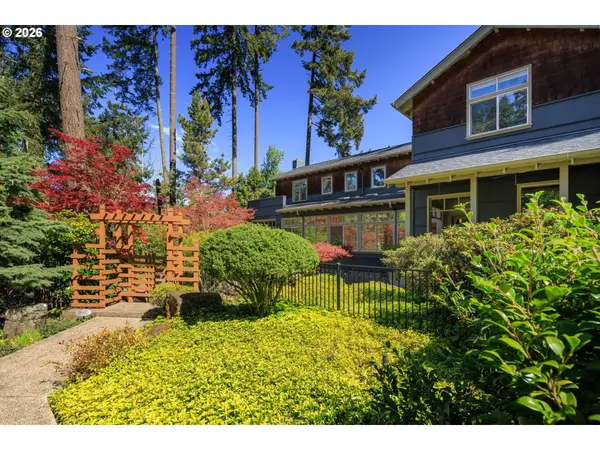 3831 Woodson Ct, Eugene, OR 97405