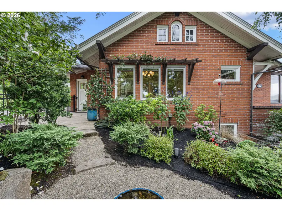 47 W 23rd Ave, Eugene, OR 97405 - #2