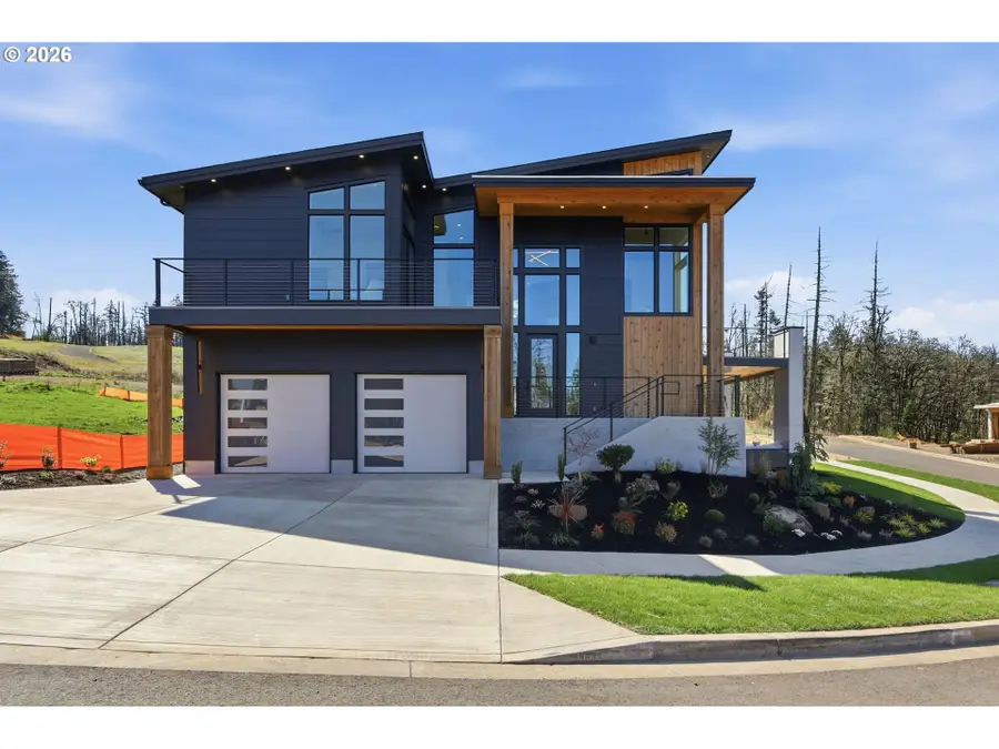 3490 Southview Dr, Eugene, OR 97405 - #2