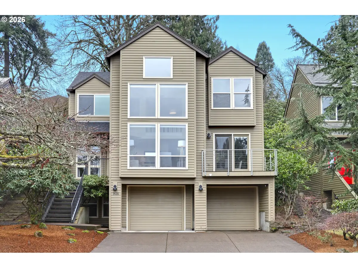 7635 S Hood Ave, Portland, OR 97219 - Image #1