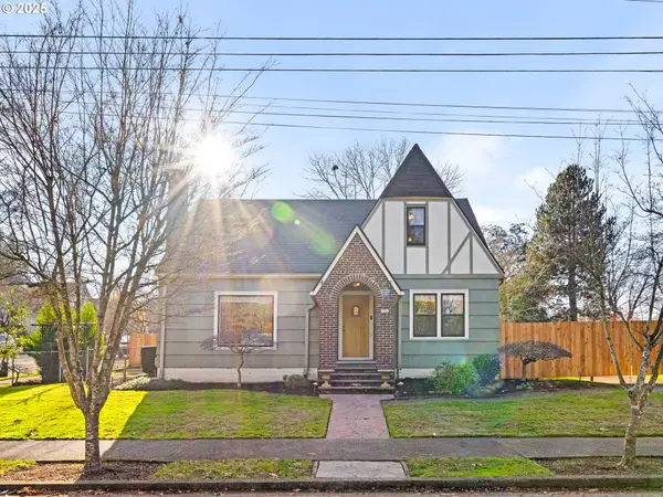 1520 12th St, OregonCity, OR 97045