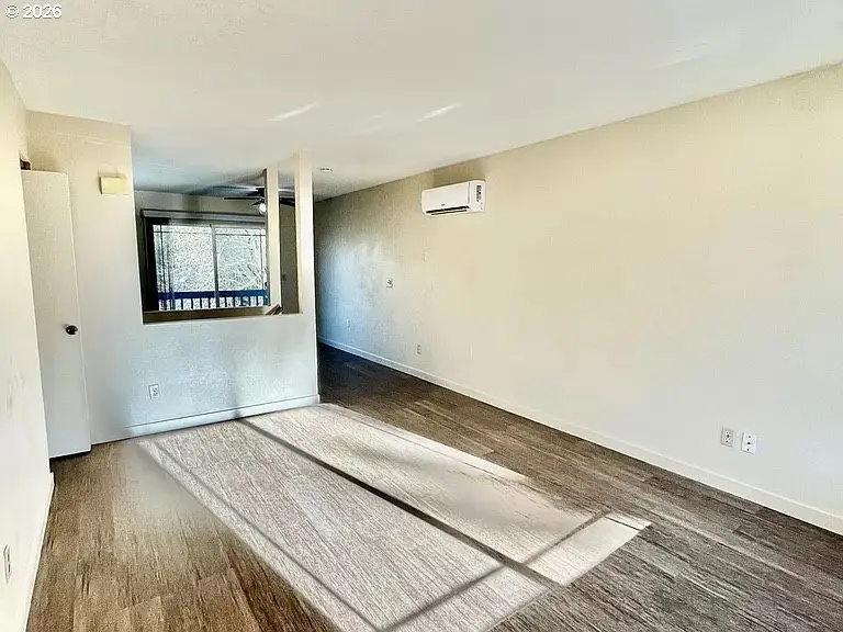 9295 SW Hill St, Portland, OR 97223 - #3