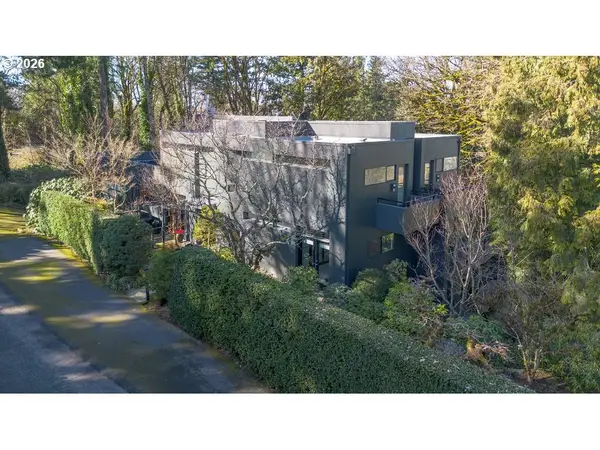 4191 SW Greenleaf Dr, Portland, OR 97221