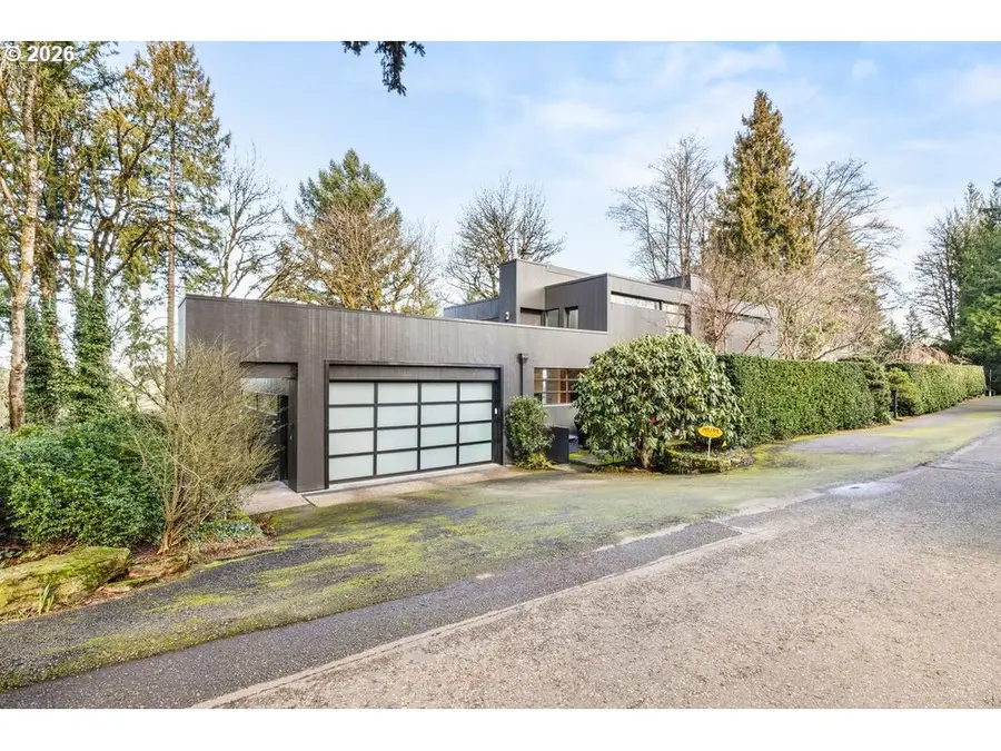 4191 SW Greenleaf Dr, Portland, OR 97221 - #2