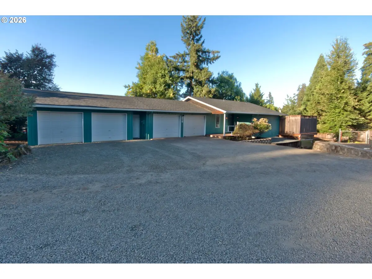 575 S 70th St, Springfield, OR 97478 - #1