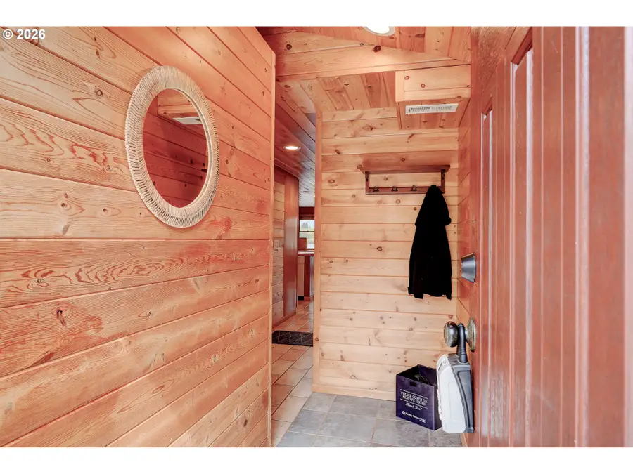 13022 NW Marina Way #6, Portland, OR 97231 - #3