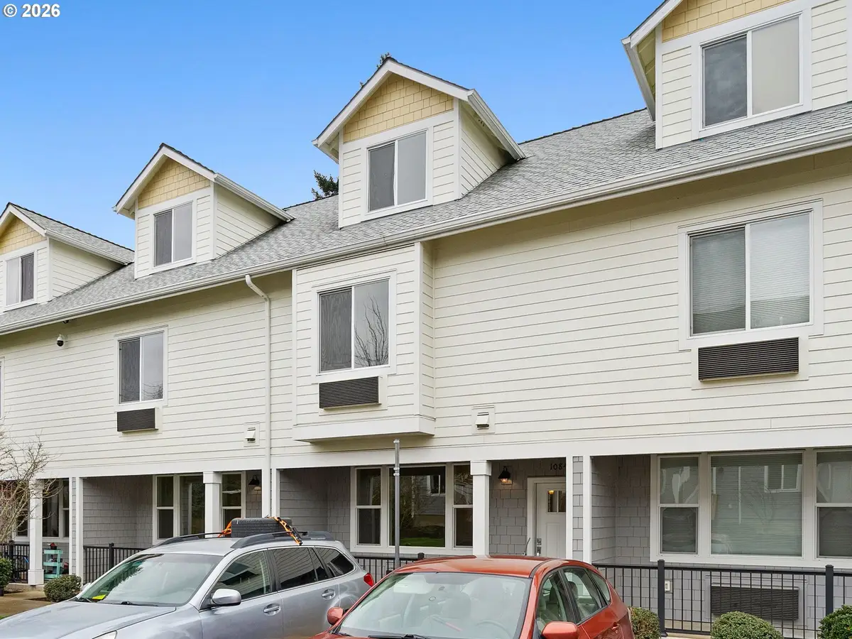 10845 E Burnside St, Portland, OR 97216 - #1