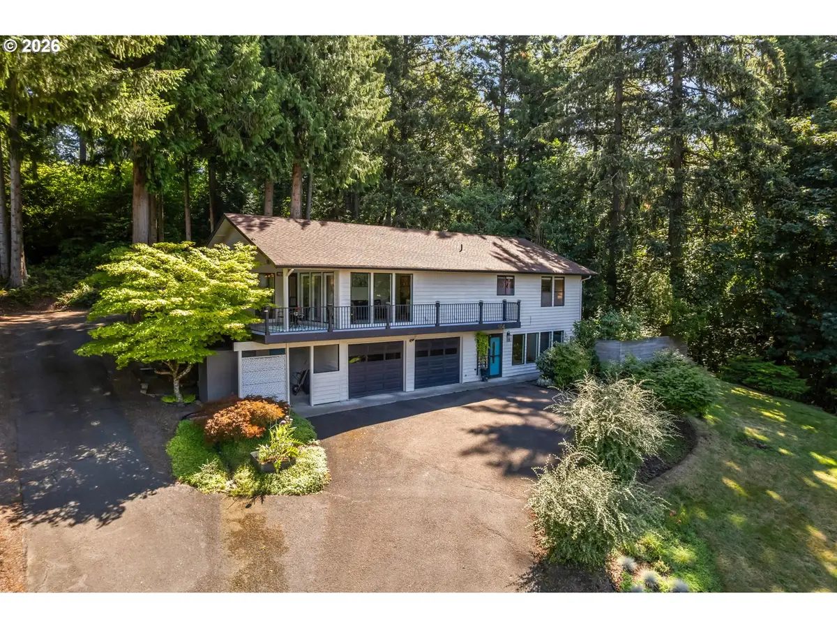 104 Mcmenomy Dr, Kelso, WA 98626 - #1