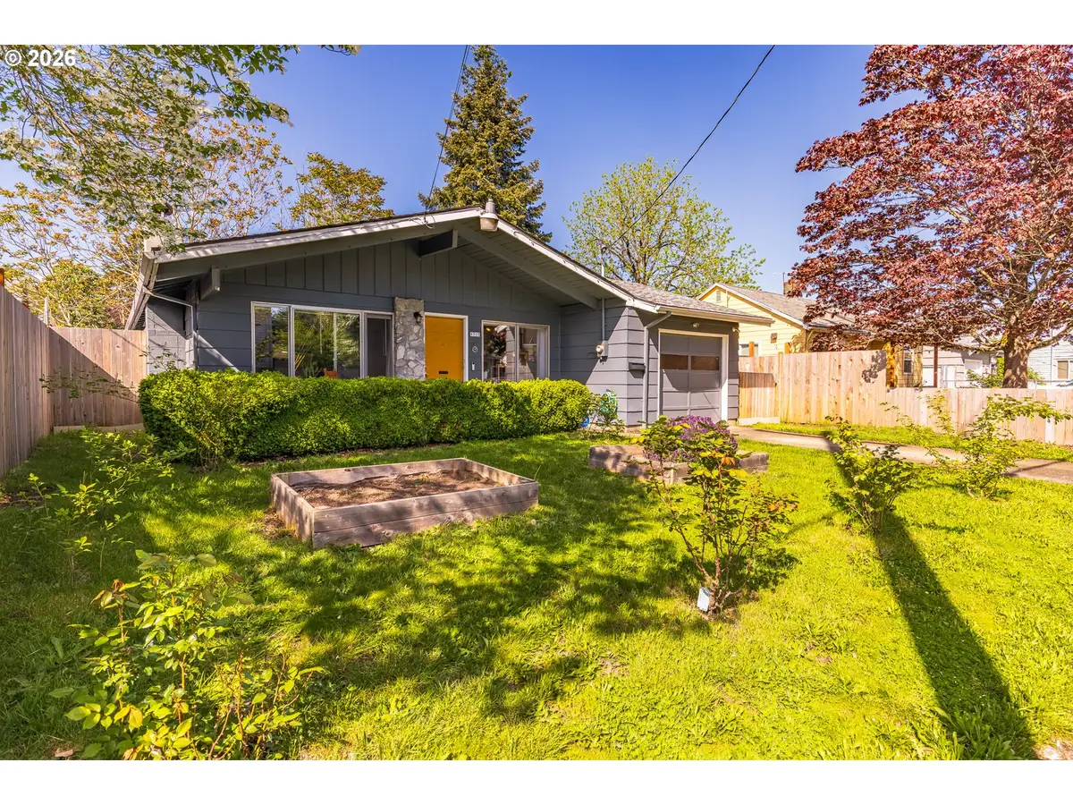 9715 SE Ramona St, Portland, OR 97266 - #1