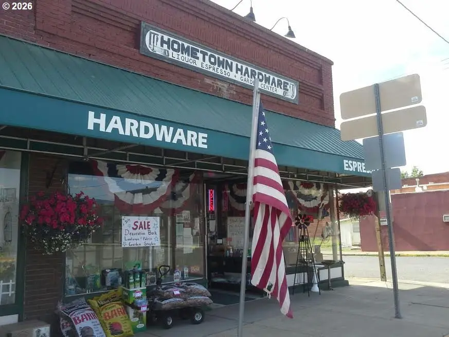 206 S Main St, Union, OR 97883 - #2