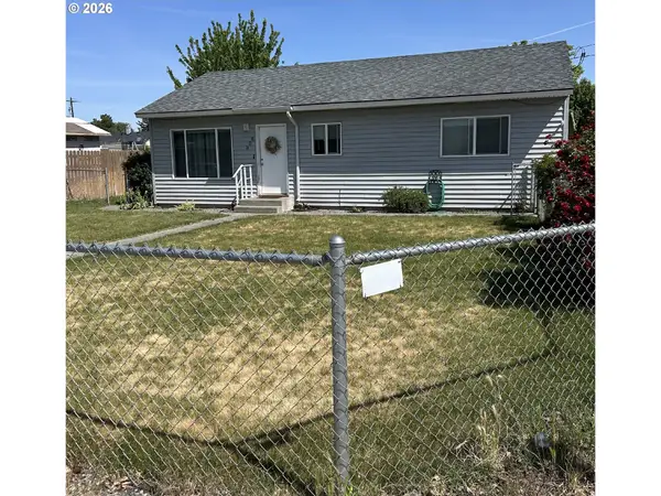 306 Yakima St, Umatilla, OR 97882
