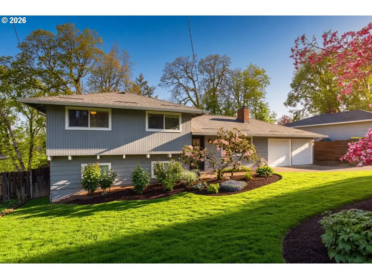 9165 SW 70th Ave, Portland, OR 97223 - #1
