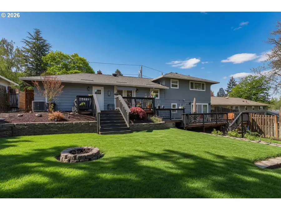 9165 SW 70th Ave, Portland, OR 97223 - #2