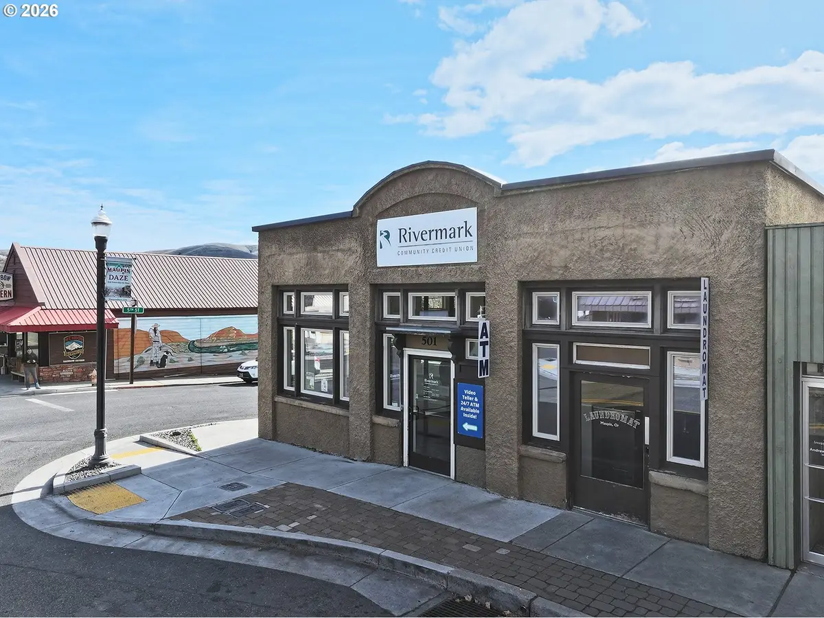 501 Deschutes Ave, Maupin, OR 97037 - #1