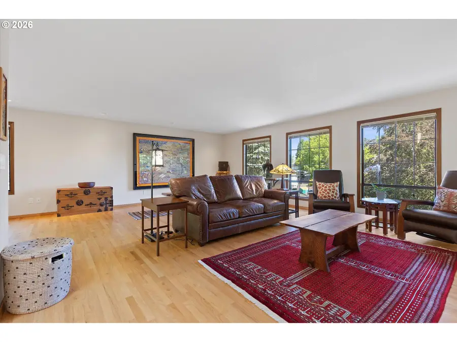 10052 SW Balmer Cir, Portland, OR 97219 - #3