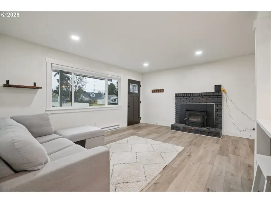 712 S Willamette St, Newberg, OR 97132 - Image #3