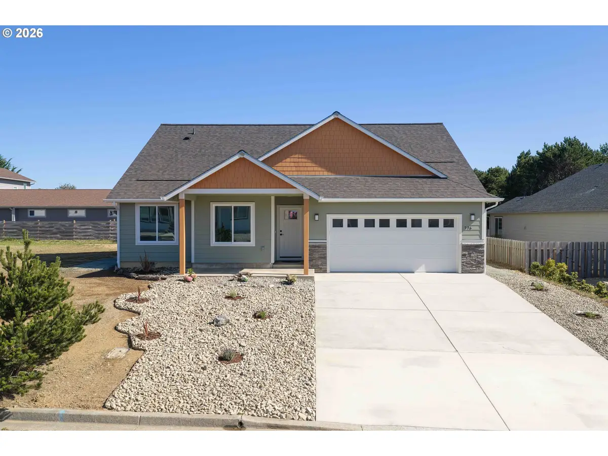 776 Spyglass Dr, Bandon, OR 97411 - #1