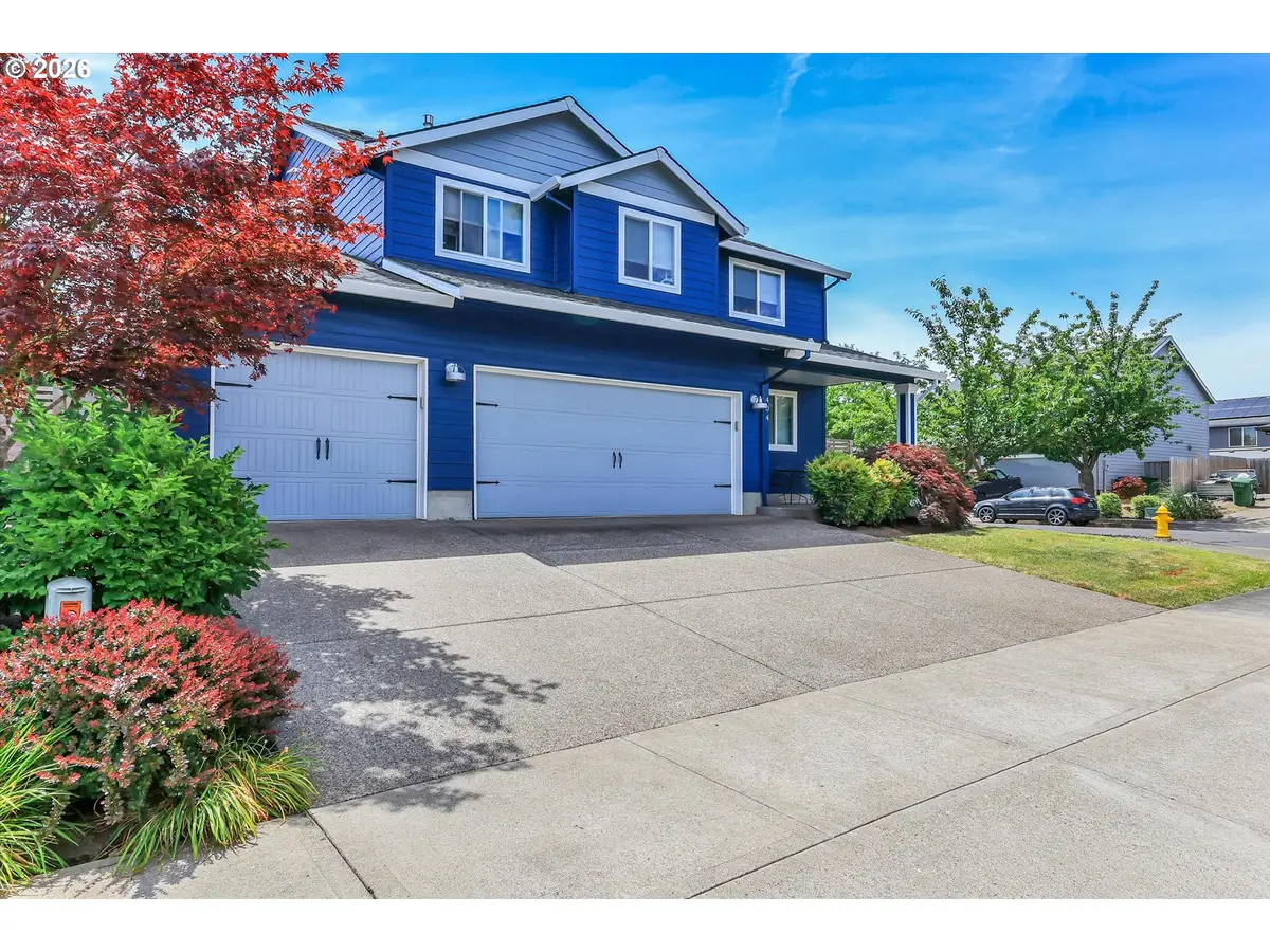 404 Vine Ave, Woodburn, OR 97071 - #1