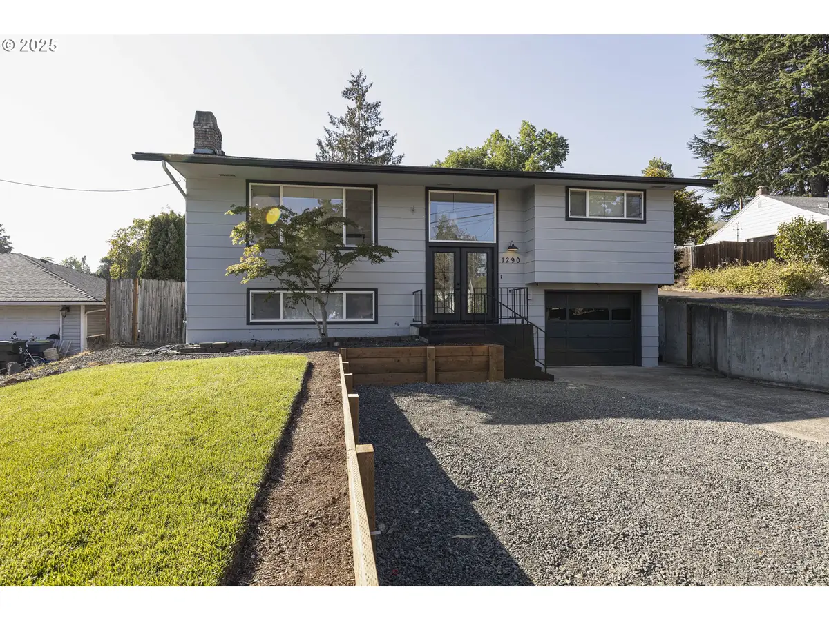 1290 SE Madrona Ave, Salem, OR 97302 - Image #1