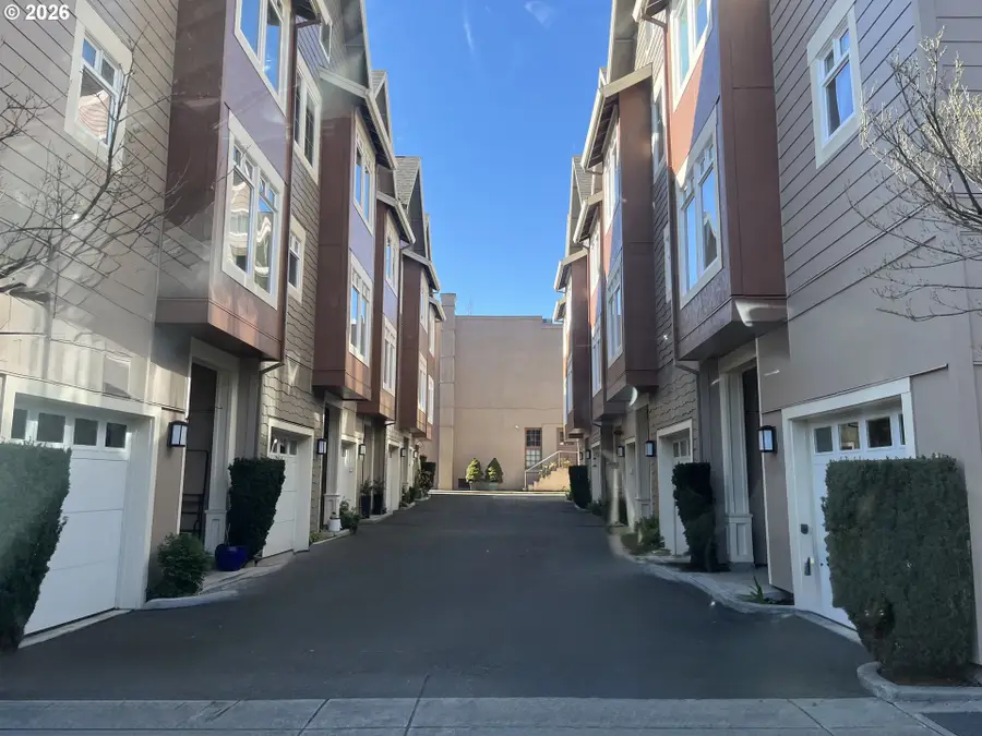 4215 SE King Rd, Milwaukie, OR 97222 - #2