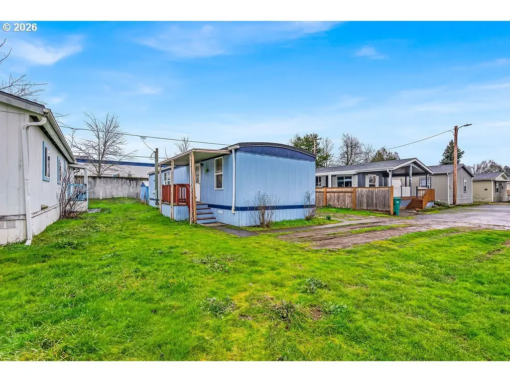 10701 SE Highway 212 #H3, Clackamas, OR 97015 - Image #1