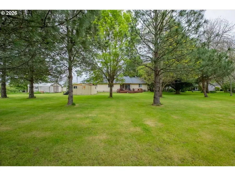 1396 Cascade Dr, Lebanon, OR 97355 - #2