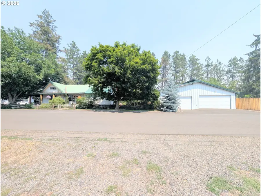 3201 N 4th St, La Grande, OR 97850 - #3