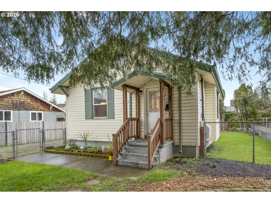 8015 SE Bush St, Portland, OR 97206 - #3