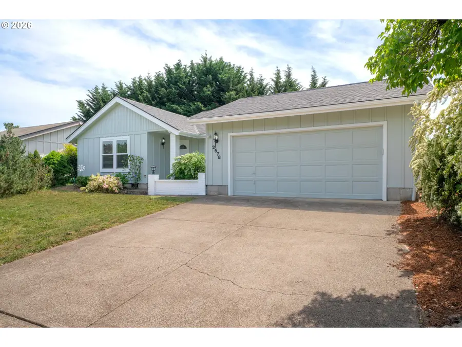 2578 Willona Dr, Eugene, OR 97408 - #3