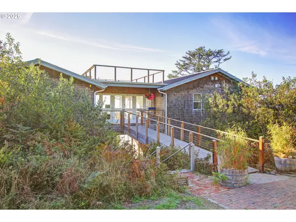 35302 I Pl, OceanPark, WA 98640