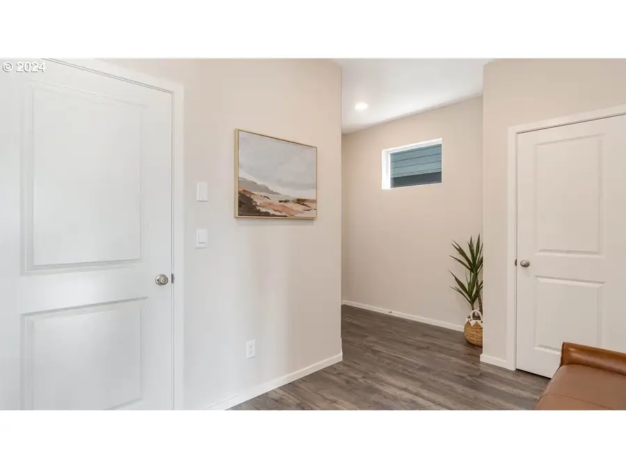 404 Reno St Ne, Salem, OR 97301 - #2