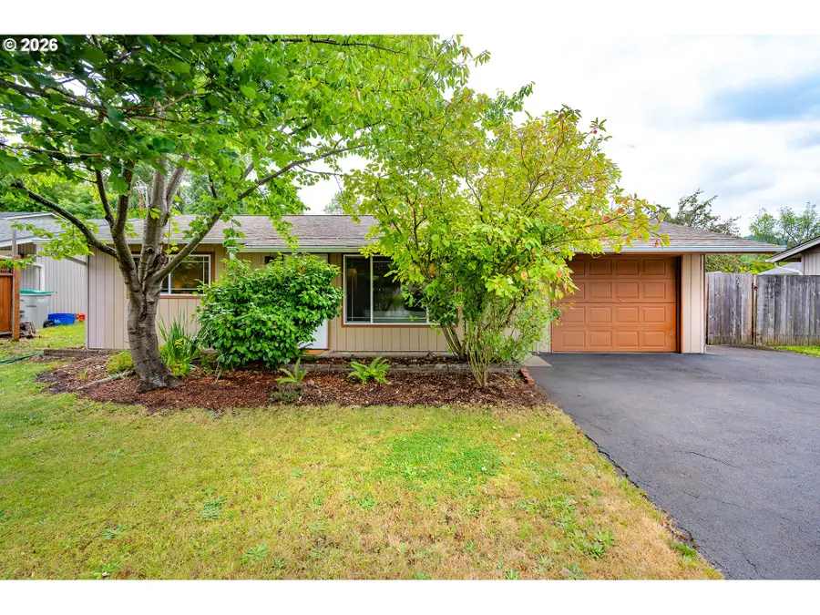 820 E 35th Ave, Eugene, OR 97405 - #2