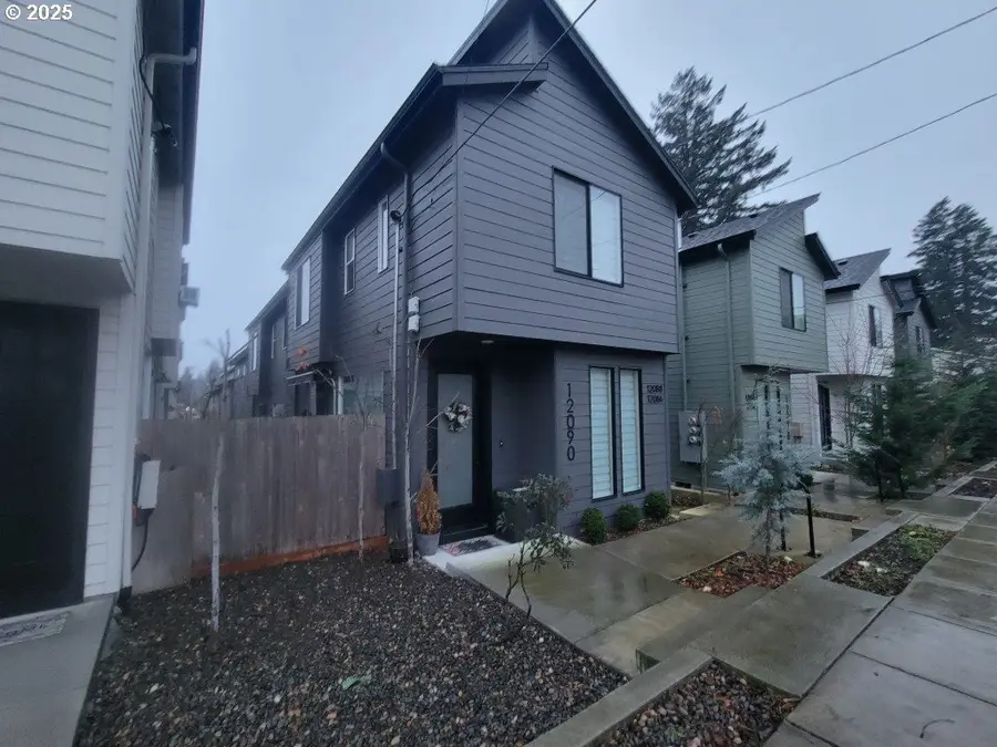 12088 SE Pine St, Portland, OR 97216 - Image #2