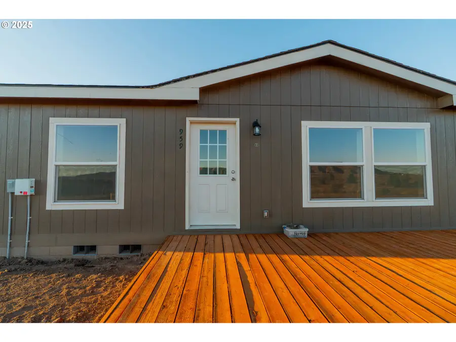 959 High Prairie Rd, Lyle, WA 98635 - #2