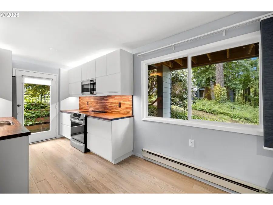 4360 SW Dickinson St #35, Portland, OR 97219 - #2