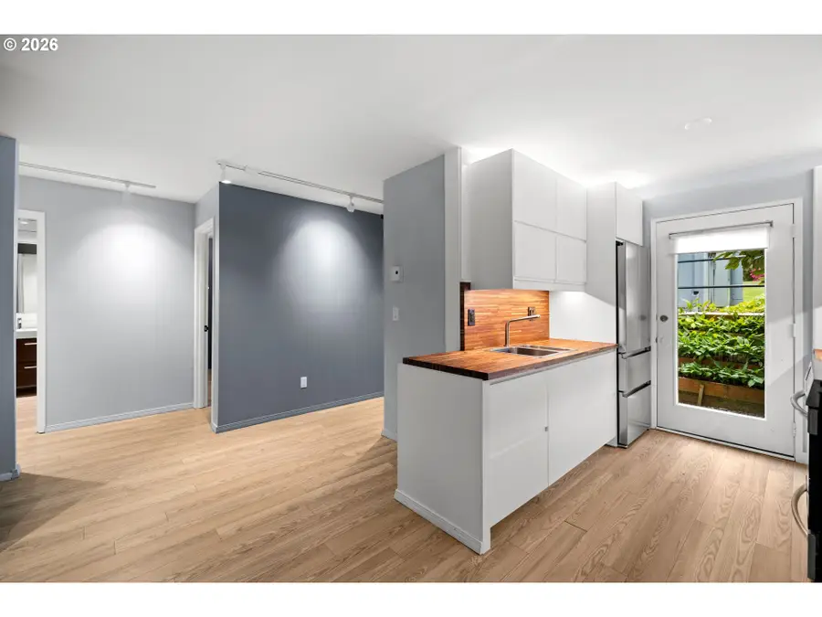 4360 SW Dickinson St #35, Portland, OR 97219 - #3