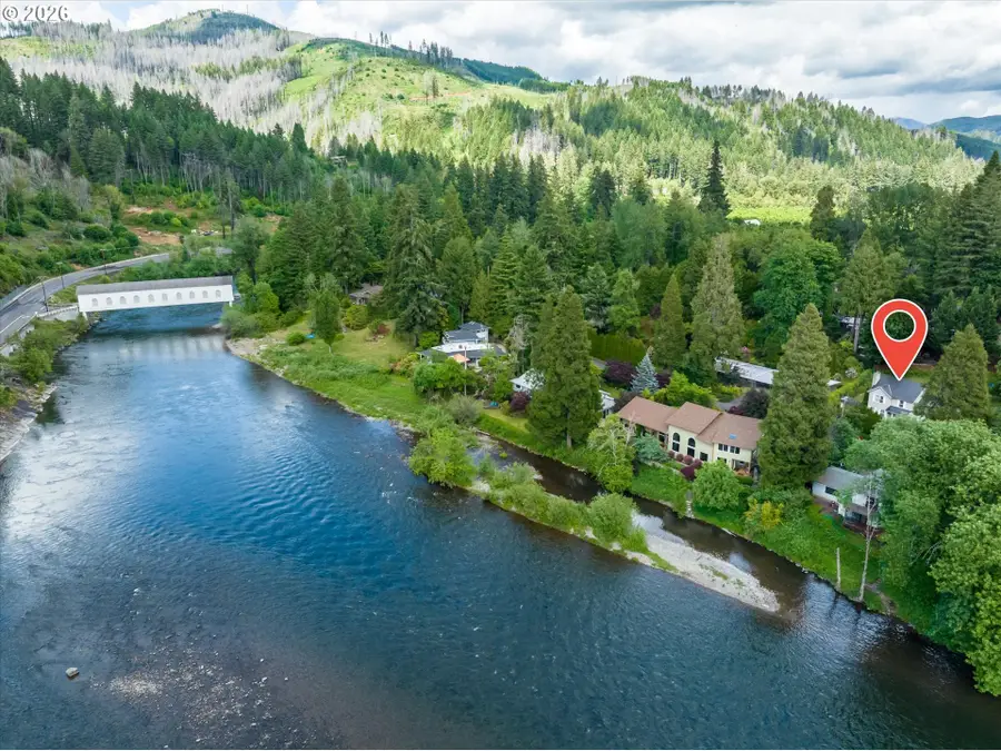 91051 Leashore Dr, Vida, OR 97488 - #2