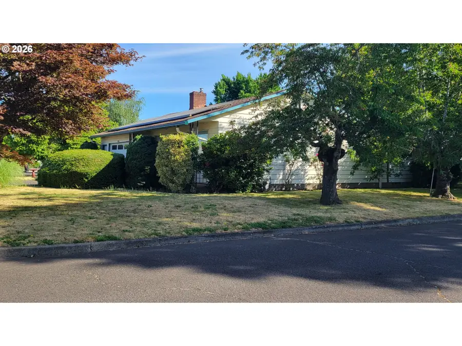 1404 Umpqua Rd, Woodburn, OR 97071 - #2