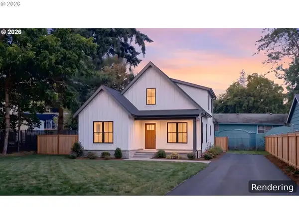 10222 SE Schiller St, Portland, OR 97266