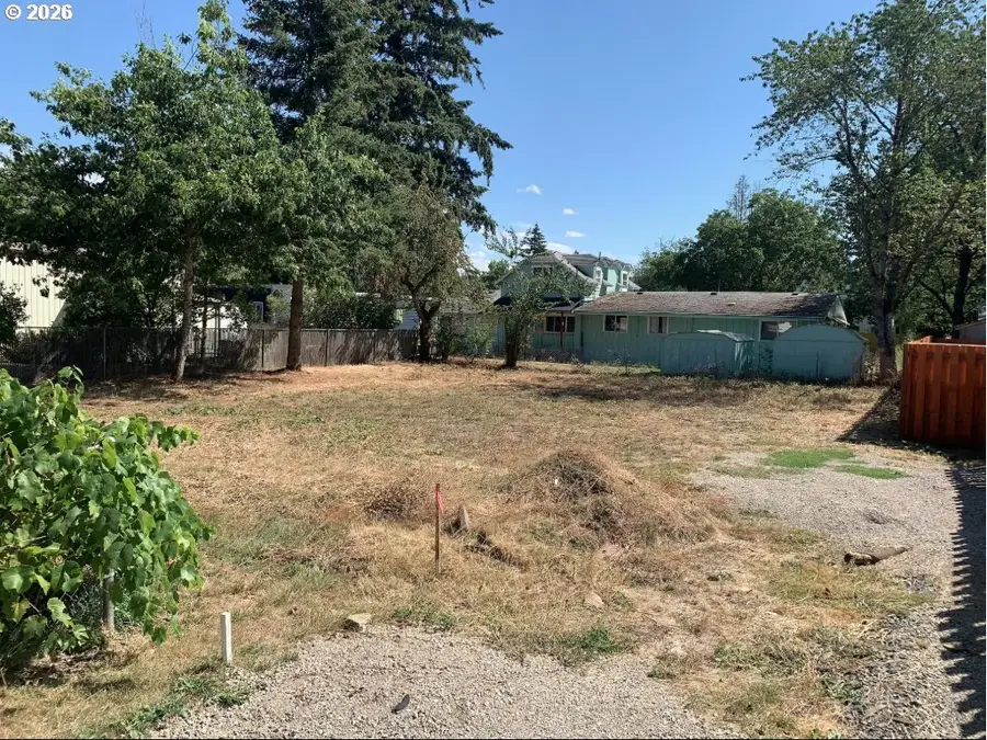 10222 SE Schiller St, Portland, OR 97266 - #3