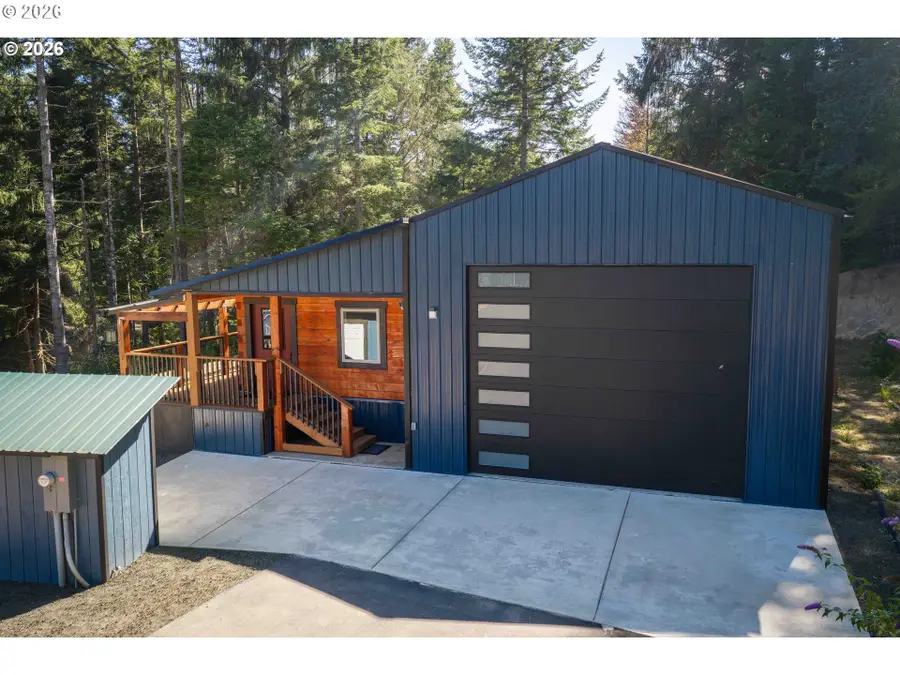 94278 Shotgun Dr, Saunders Lake, OR 97459 - #2
