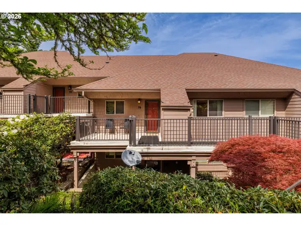 79 Rockridge Dr, Eugene, OR 97405