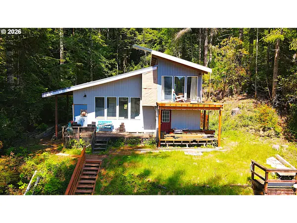 1292 N Tenmile Lk, Lakeside, OR 97449