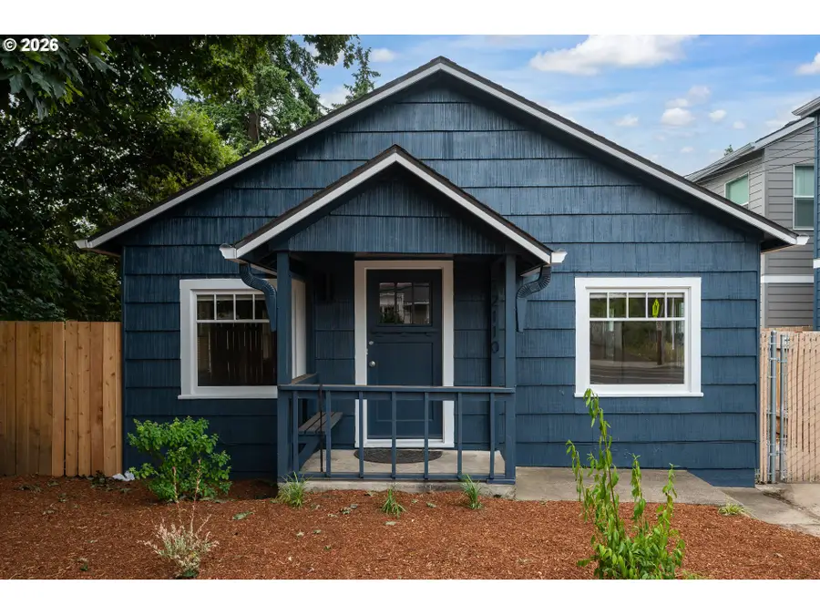 12106 SE Market St, Portland, OR 97216 - #2